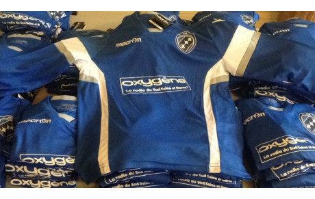 Nouveaux maillots pour l'École de Football !